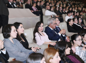 Leyla Əliyeva Heydər Əliyev Sarayında “Yalnız mədəniyyət” adlı musiqili tamaşada iştirak edib