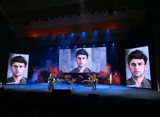 Leyla Əliyeva Heydər Əliyev Sarayında “Yalnız mədəniyyət” adlı musiqili tamaşada iştirak edib