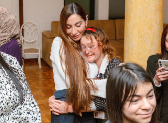 Leyla Əliyeva, Arzu Əliyeva və Alena Əliyeva “Yaşama Dəstək” Mərkəzində olublar