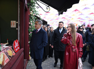 Alena Əliyeva Novruz yarmarkasını ziyarət edib