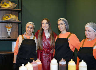 Alena Əliyeva Novruz yarmarkasını ziyarət edib