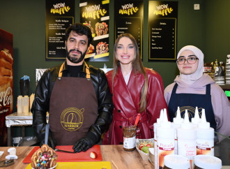 Alena Əliyeva Novruz yarmarkasını ziyarət edib