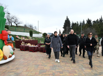 Prezident İlham Əliyev və Birinci xanım Mehriban Əliyeva Xanooba kənd sakinləri ilə səmimi söhbət etdi