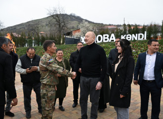 Prezident İlham Əliyev və Birinci xanım Mehriban Əliyeva Xanooba kənd sakinləri ilə səmimi söhbət etdi