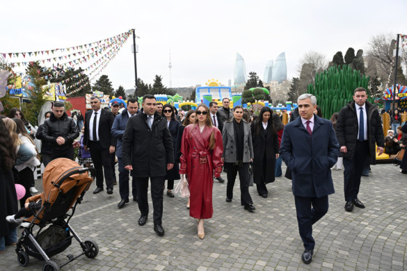 Alena Əliyeva Novruz yarmarkasını ziyarət edib