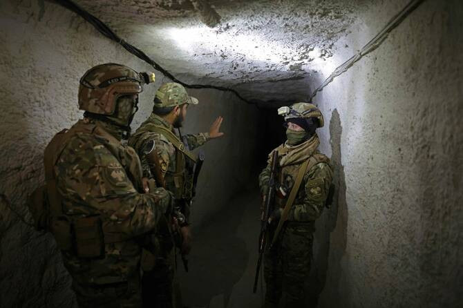 Suriya ordusu "Hizbullah"ın sərhəd tunellərini nəzarətə götürür: Dəməşq müharibədən kənar qalmağa çalışır