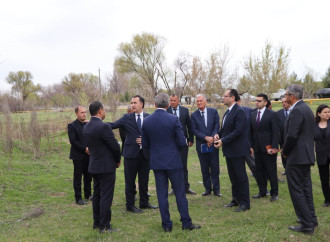 Məcnun Məmmədov Naxçıvanda fermerlərlə görüşüb