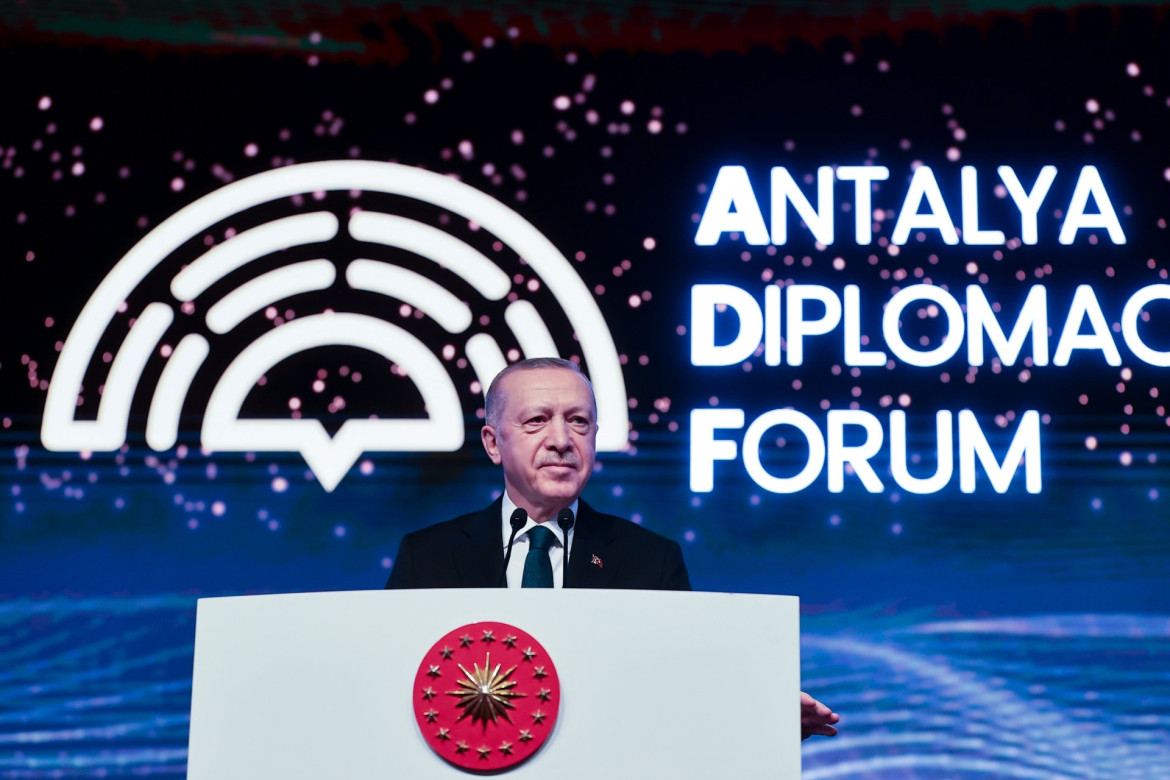 Hörmüz boğazı açıq qalmalıdır - Ərdoğan