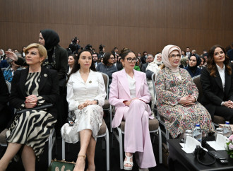 Birinci xanım Mehriban Əliyeva Antalyada “Fələstində sülh naminə birləşərək: Təhsil sisteminin məhv edilməsi ilə mübarizə və gələcəyin qorunması” adlı paneldə iştirak edib