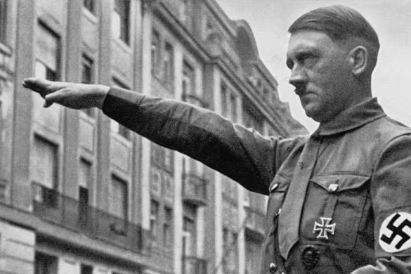 Bu gün Adolf Hitlerin “Mənim Mübarizəm” kitabının ilk cildi nəşr olundu