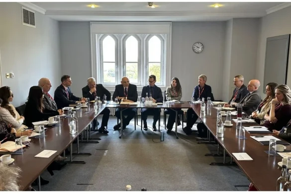 Elçin Əmirbəyov Böyük Britaniyada görüşlər keçirib
