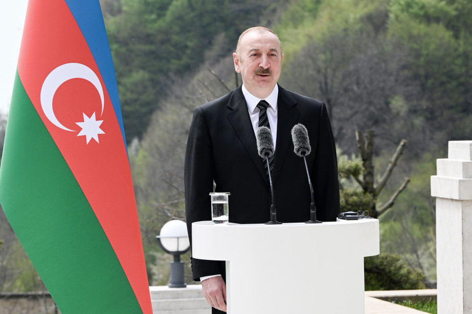 Prezident İlham Əliyev: Hərbi təyinatlı məhsulların birgə istehsalı ilə bağlı konkret layihələr üzərində danışıqlar gedir