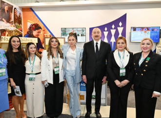 Prezident İlham Əliyev və Birinci xanım Mehriban Əliyeva 19-cu “Caspian Agro Week” və 31-ci “InterFood Azerbaijan” sərgiləri ilə tanış olublar