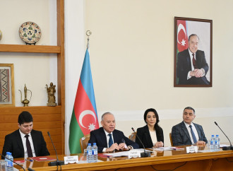 Ümummilli Lider Heydər Əliyevin anadan olmasının 103-cü ildönümünə həsr edilən dəyirmi masa keçirilib