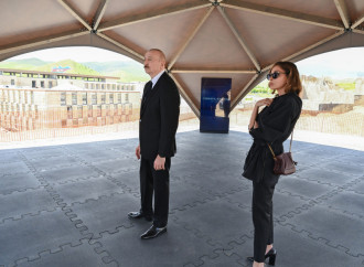 Prezident İlham Əliyev və Birinci xanım Mehriban Əliyeva Cəbrayıl Rayon Mərkəzi Xəstəxanasının binasının tikintisi ilə tanış olublar