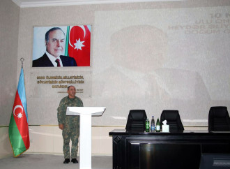 Azərbaycan Ordusunda Ümummilli Lider Heydər Əliyevin anadan olmasının 103-cü ildönümü qeyd edilib