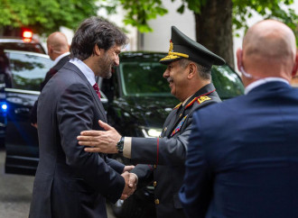 Azərbaycan müdafiə naziri Slovakiyaya rəsmi səfər edib