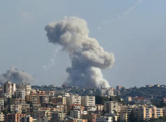 İsrail qüvvələri Livanın cənubundakı Hula şəhərini bombalayıb