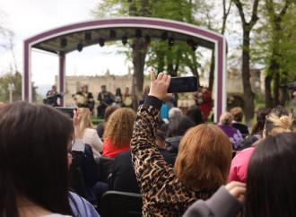 “Xarıbülbül” festivalı Səkinə İsmayılova və tələbələrinin konserti ilə başa çatıb