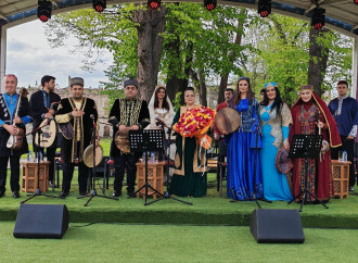 “Xarıbülbül” festivalı Səkinə İsmayılova və tələbələrinin konserti ilə başa çatıb