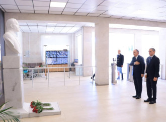 Baş prokuror Qarabağ Universitetinin tələbələri ilə görüşüb