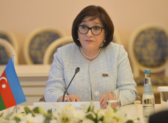 Sahibə Qafarova Qırğız Respublikası Joqorku Keneşinin sədri ilə görüşüb