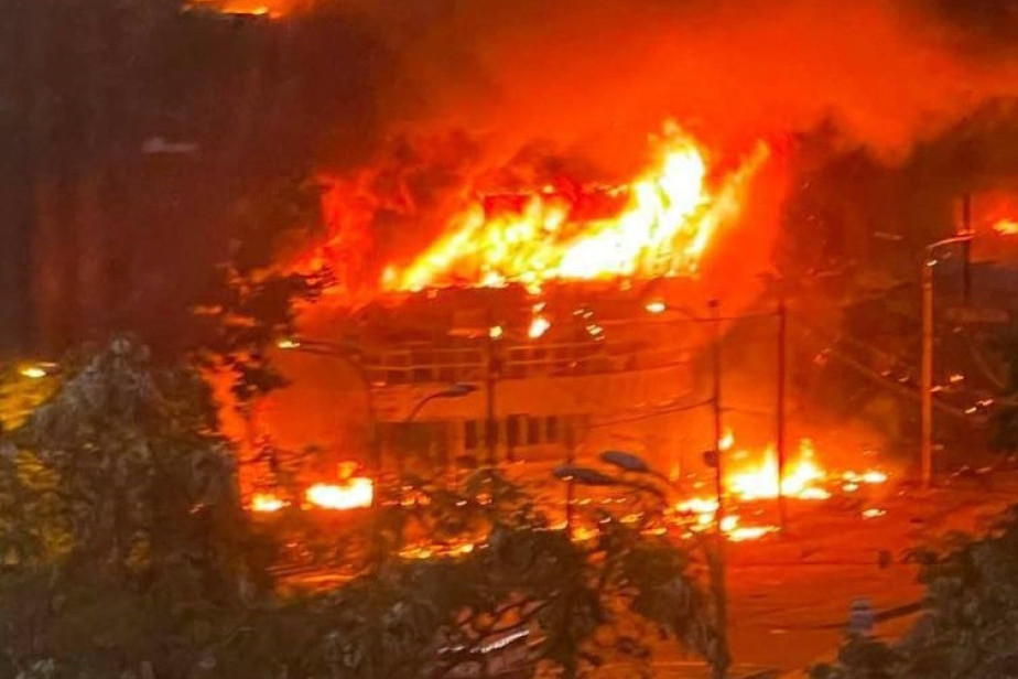 Kiyevə raket hücumu zamanı Azərbaycanın Ukraynadakı səfirliyinə ziyan dəyib