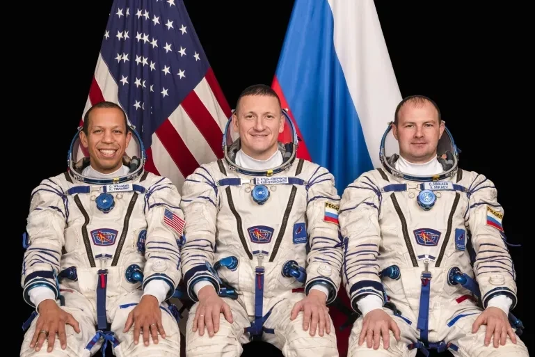 Rusiya kosmonavtlarının yeni açıq kosmos missiyası canlı yayımlanacaq