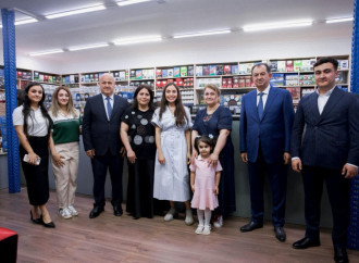 Leyla Əliyeva Lənkəranda “Yaşıl çay” fermer təsərrüfatı ilə tanış olub