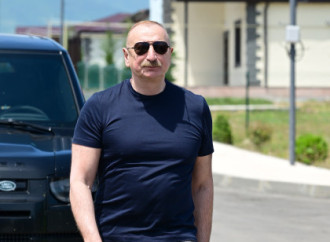 Prezident İlham Əliyev Xocalıda hərbi qulluqçular üçün nəzərdə tutulan fərdi evlərdə yaradılmış şəraitlə tanış olub
