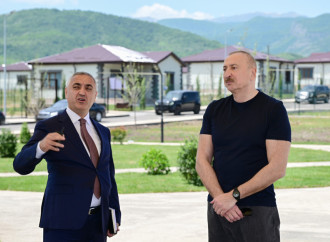 Prezident İlham Əliyev Xocalıda hərbi qulluqçular üçün nəzərdə tutulan fərdi evlərdə yaradılmış şəraitlə tanış olub