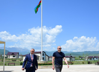 Prezident İlham Əliyev Xocalıda hərbi qulluqçular üçün nəzərdə tutulan fərdi evlərdə yaradılmış şəraitlə tanış olub