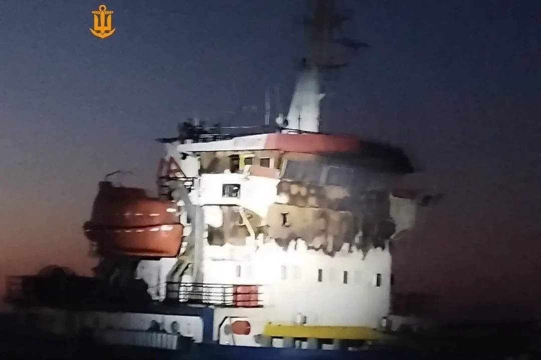 Rusiya Türkiyəyə gedən yük gəmisini PUA ilə vurdu - Ukrayna