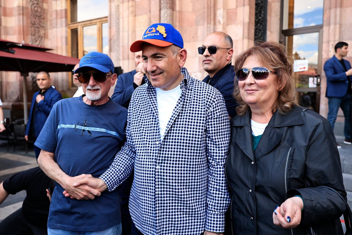 Paşinyanın partiyası hökuməti təkbaşına qurmaq hüququ əldə edib