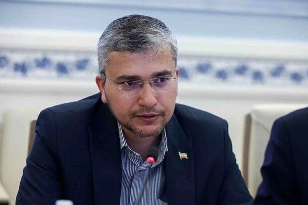 İran Hörmüz boğazına nəzarəti Silahlı Qüvvələrin Baş Qərargahına verməyi planlaşdırır