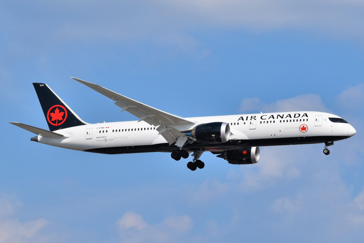 Air Canada Tel-Əviv və Dubaya uçuşları 24 oktyabra qədər ləğv edib