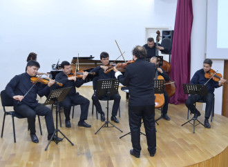 Emin Əmrullayev və Teymur Musayev Qarabağ Universitetinin klinikasında olublar