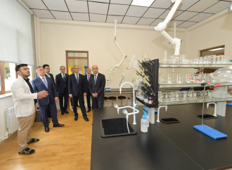 Emin Əmrullayev və Teymur Musayev Qarabağ Universitetinin klinikasında olublar