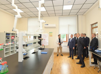 Emin Əmrullayev və Teymur Musayev Qarabağ Universitetinin klinikasında olublar
