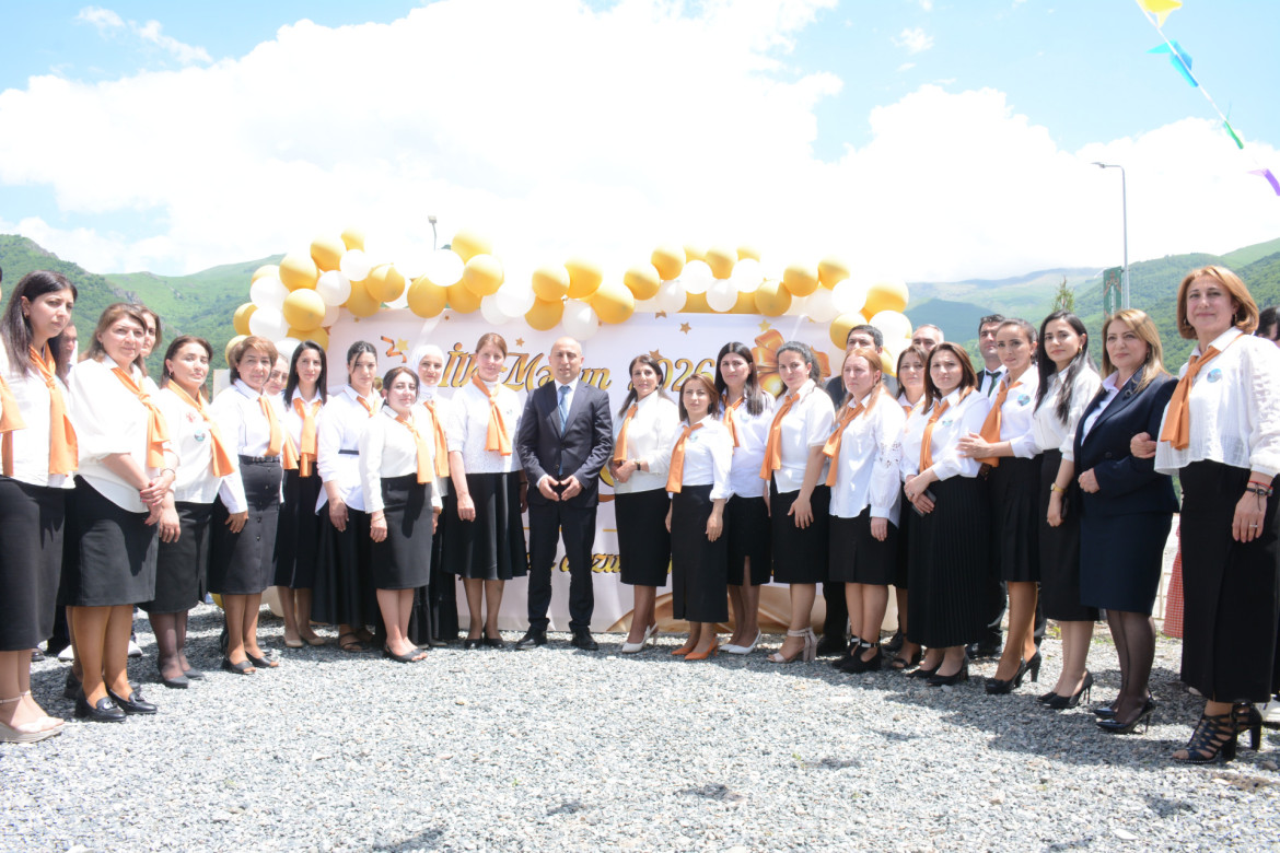 Elm və təhsil naziri azad Kəlbəcərin ilk məzununun "Son zəng" tədbirində iştirak edib