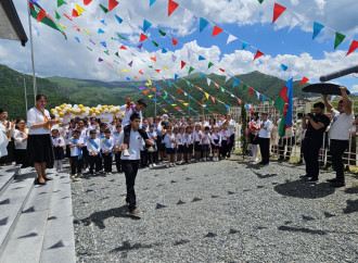 Elm və təhsil naziri azad Kəlbəcərin ilk məzununun "Son zəng" tədbirində iştirak edib