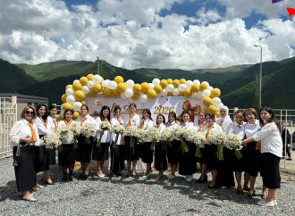 Elm və təhsil naziri azad Kəlbəcərin ilk məzununun "Son zəng" tədbirində iştirak edib