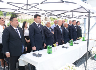 Elm və təhsil naziri azad Kəlbəcərin ilk məzununun "Son zəng" tədbirində iştirak edib