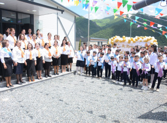 Elm və təhsil naziri azad Kəlbəcərin ilk məzununun "Son zəng" tədbirində iştirak edib