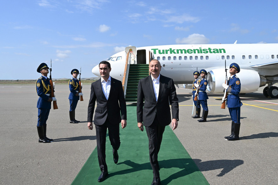 Türkmənistan Prezidenti Sərdar Berdiməhəmmədov Füzuli rayonuna gəlib