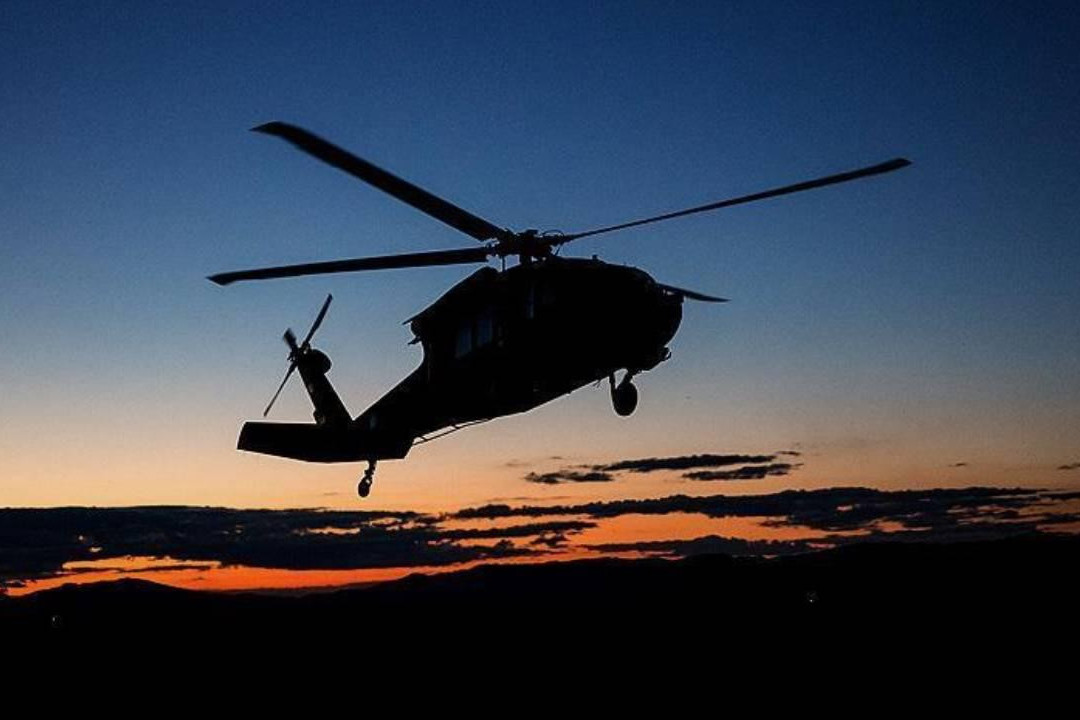 Alyaskada hərbi helikopter yerə çırpıldı