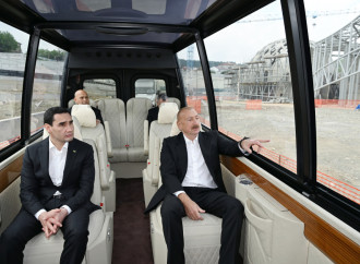 Azərbaycan Prezidenti İlham Əliyev və Türkmənistan Prezidenti Sərdar Berdiməhəmmədov Şuşa məscidində tikinti işlərinin gedişi ilə tanış olublar