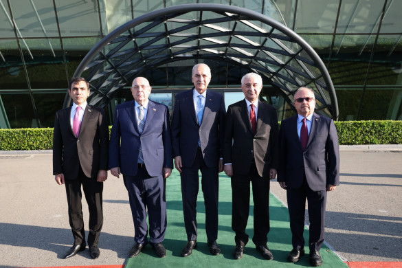 TBMM sədri Numan Kurtulmuşun rəhbərlik etdiyi nümayəndə heyəti Bakıya gəlib