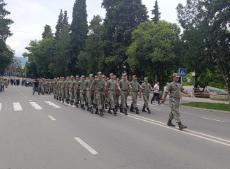 Xankəndidə hərbi yürüş keçirilib