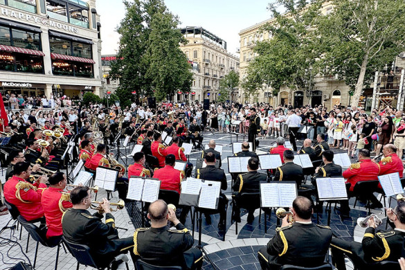 Silahlı Qüvvələr Günü Azərbaycan və Türkiyə hərbi orkestrlərinin bayram konserti ilə qeyd olunub